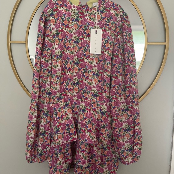 VICI XS FLORAL ROMPER Endless Rose NWT beautiful - Picture 2 of 9